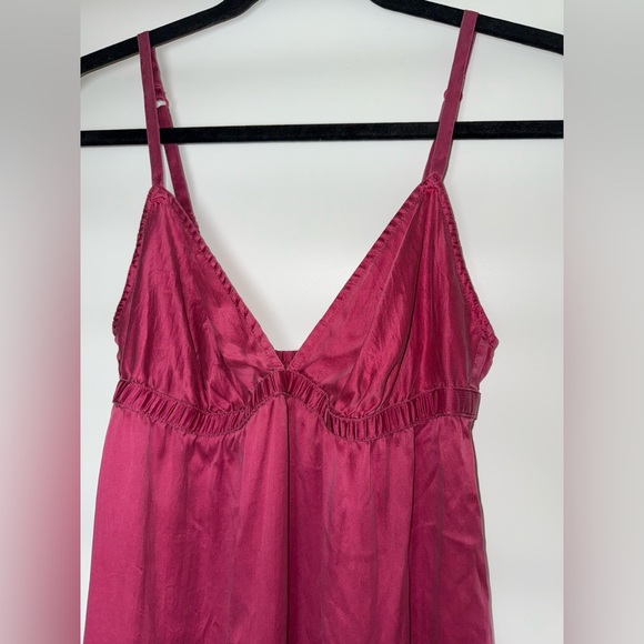 Victoria Secret Vintage 100% Silk Slip Dress Pink Coquette Y2K Fairycore
- XS - Picture 6 of 8